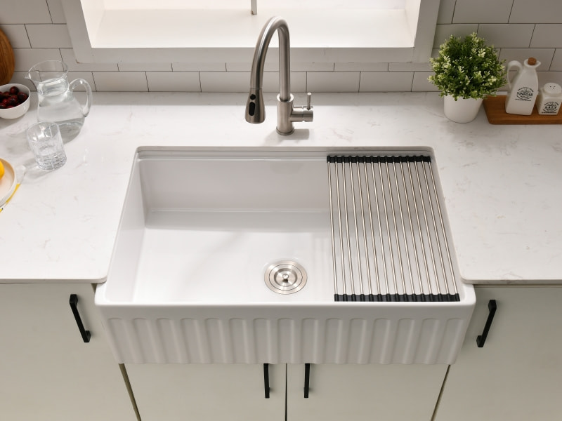 TAITAO S2025-Series Apron Farmhouse Workstation Fireclay Kitchen Sink - Wholesale Manufacturer